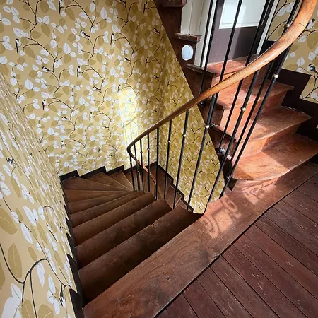Le Palmier Maison Spacieuse, Lumineuse, Bien Equipee, 3 Belles Chambres, 2 Salles D'Eau, 2 Wc, Grand Jardin Arbore Clos, Belle Terrasse, Parking Privatif 7 Kms Bayeux Proche Plages Du Debarquement