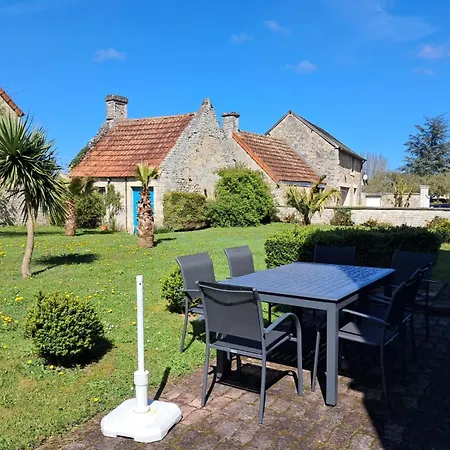 Le Palmier Maison Spacieuse, Lumineuse, Bien Equipee, 3 Belles Chambres, 2 Salles D'Eau, 2 Wc, Grand Jardin Arbore Clos, Belle Terrasse, Parking Privatif 7 Kms Bayeux Proche Plages Du Debarquement * Esquay-sur-Seulles