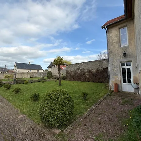 Le Palmier Maison Spacieuse, Lumineuse, Bien Equipee, 3 Belles Chambres, 2 Salles D'Eau, 2 Wc, Grand Jardin Arbore Clos, Belle Terrasse, Parking Privatif 7 Kms Bayeux Proche Plages Du Debarquement Дом отдыха Esquay-sur-Seulles
