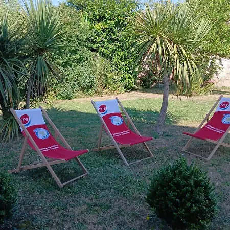 Le Palmier Maison Spacieuse, Lumineuse, Bien Equipee, 3 Belles Chambres, 2 Salles D'eau, 2 Wc, Grand Jardin Arbore Clos, Belle Terrasse, Parking Privatif 7 Kms Bayeux Proche Plages Du Debarquement Esquay-sur-Seulles